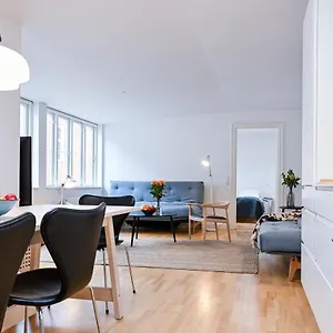 Sanders Tower - Dreamy Two-bedroom In Charming Kopenhagen