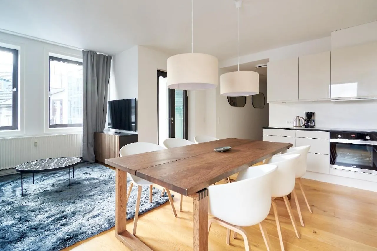 Stylish 2Br W Private Balcony In Cph City Centre contacts