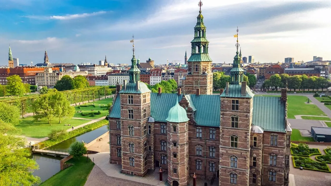 Stylish 2Br W Private Balcony In Cph City Centre Copenhagen